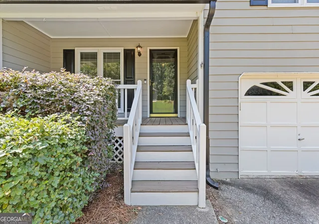 Photo 3 of Single family home for sale at 81 Shefield Pl, Douglasville, GA 30134 | MLS# 10833063 | Listing updated on 2026-09-19