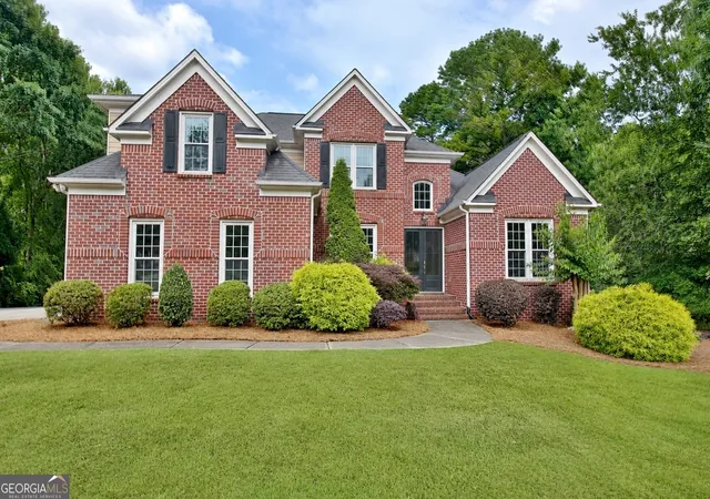 Homes for sale in Fayetteville, GA | 235 Longmead Dr, Fayetteville, GA 30215 | MLS# 10787098