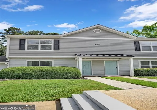 Photo 2 of Condo for sale at 604 Ivey Ct #B, Woodstock, GA 30188 | MLS# 10822174 | Listing updated on 2026-09-18
