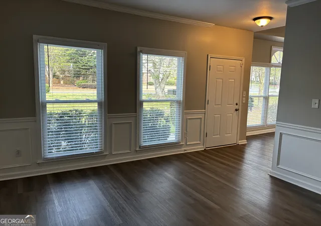 Photo 4 of Single family home for sale at 4390 Pinewalk Dr, Alpharetta, GA 30022 | MLS# 10716069 | Listing updated on 2026-09-14
