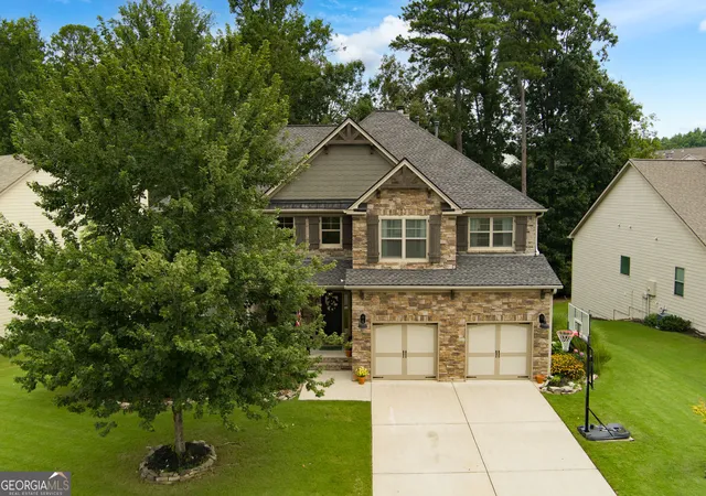 Photo 3 of Single family home for sale at 5375 Winding Lakes Dr, Cumming, GA 30028 | MLS# 10816890 | Listing updated on 2026-09-21