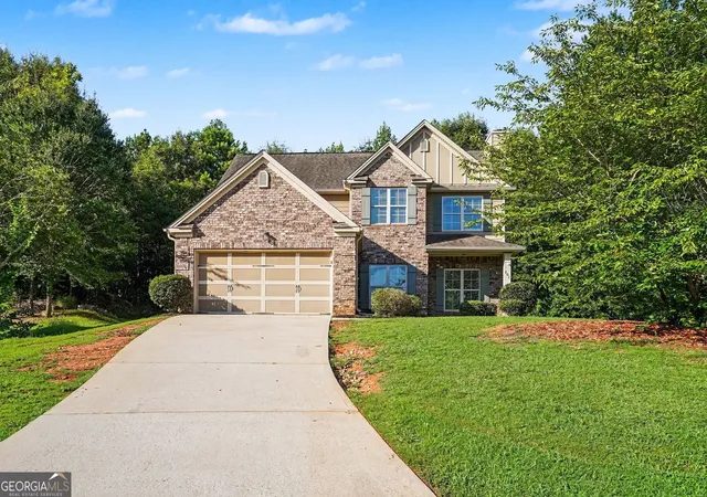 Photo 1 of Single family home for sale at 301 Shyre Lake Ln, Mcdonough, GA 30253 | MLS# 10810839 | Listing updated on 2026-08-05