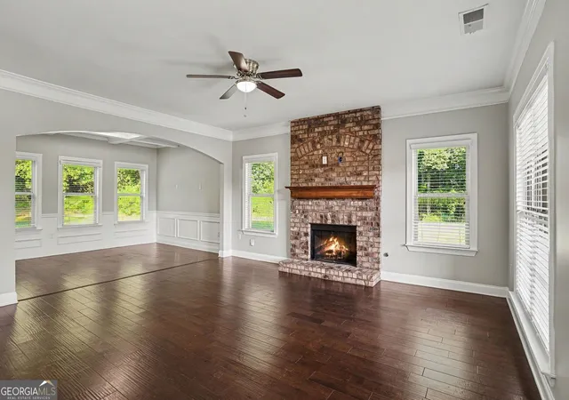 Photo 3 of Single family home for sale at 301 Shyre Lake Ln, Mcdonough, GA 30253 | MLS# 10810839 | Listing updated on 2026-08-05