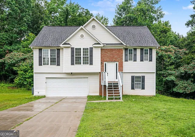 Photo 1 of Single family home for sale at 6749 Silver Maple Dr, Rex, GA 30273 | MLS# 10791718 | Listing updated on 2026-09-11