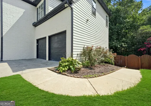 3rd image of 2150 Pendleton Pl, Suwanee, GA 30024 | MLS# 10817124