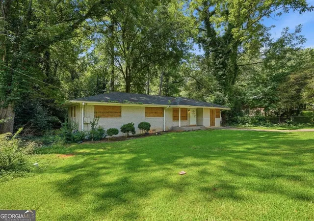 Photo 3 of Single family home for sale at 4009 Kirksford Dr, Decatur, GA 30035 | MLS# 10830172 | Listing updated on 2026-09-03