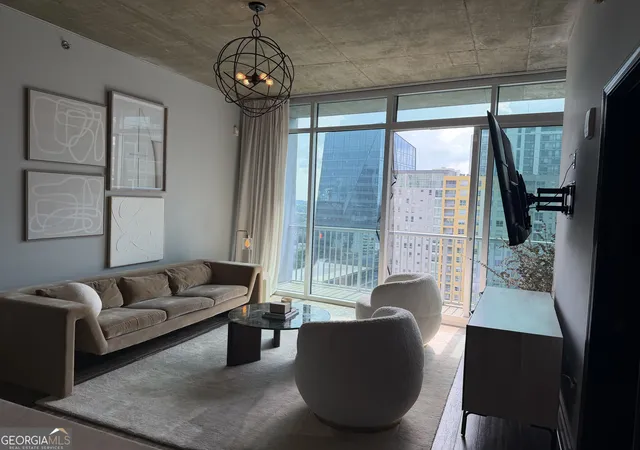 2nd image of 950 W Peachtree St Nw #1702, Atlanta, GA 30309 | MLS# 10800097