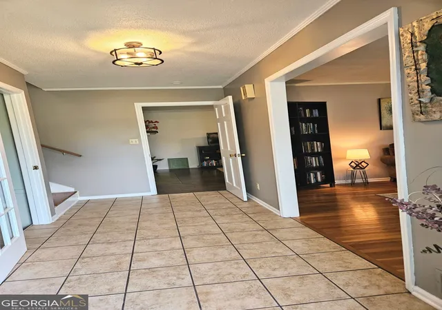 Photo 3 of Single family home for sale at 160 Edgewood Dr, Athens, GA 30606 | MLS# 10576959 | Listing updated on 2026-09-04