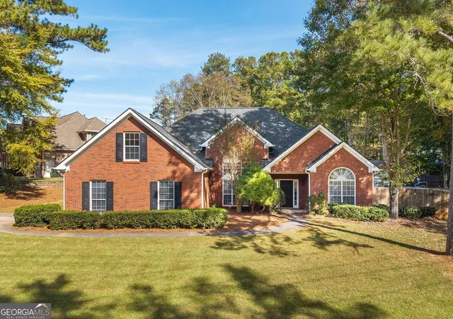 Single family home for sale at 1940 Seymour Dr NW, Acworth, GA 30101 | MLS# 10880255