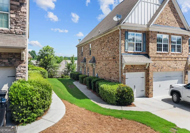 Townhouse for sale at 805 Pleasant Hl Rd NW #131, Lilburn, GA 30047 | MLS# 10798317