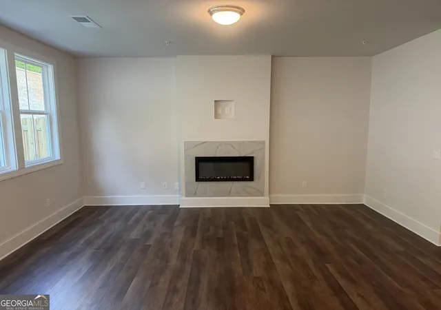 Photo 2 of Single family home for sale at 1648 Crestcreek Ct, Marietta, GA 30008 | MLS# 10775175 | Listing updated on 2026-09-16