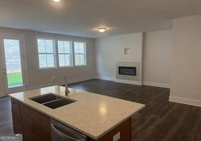 Photo 3 of Single family home for sale at 1648 Crestcreek Ct, Marietta, GA 30008 | MLS# 10775175 | Listing updated on 2026-09-16