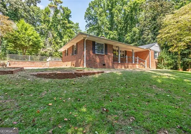 Photo 3 of Single family home for sale at 250 Memorial, Dallas, GA 30132 | MLS# 10606323 | Listing updated on 2026-08-25