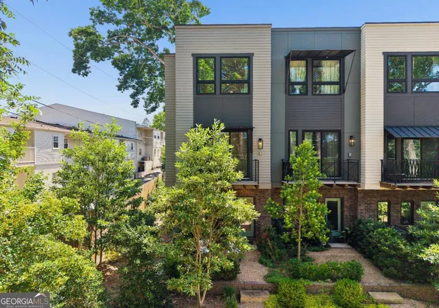 Homes for sale in Atlanta, GA | 2199 Lenox Rd Ne #12, Atlanta, GA 30324 | MLS# 10794673