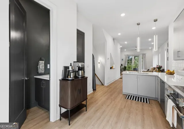 Photo 3 of Townhouse for sale at 2199 Lenox Rd NE #12, Atlanta, GA 30324 | MLS# 10794673 | Listing updated on 2026-08-15