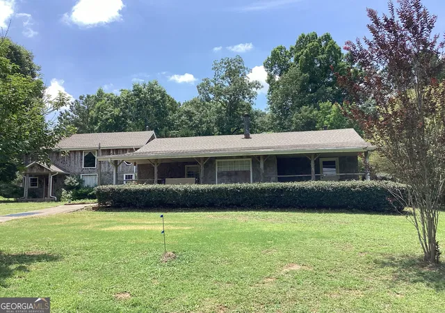 Homes for sale in Barnesville, GA | 220 Ennis Rd, Barnesville, GA 30204 | MLS# 10782949