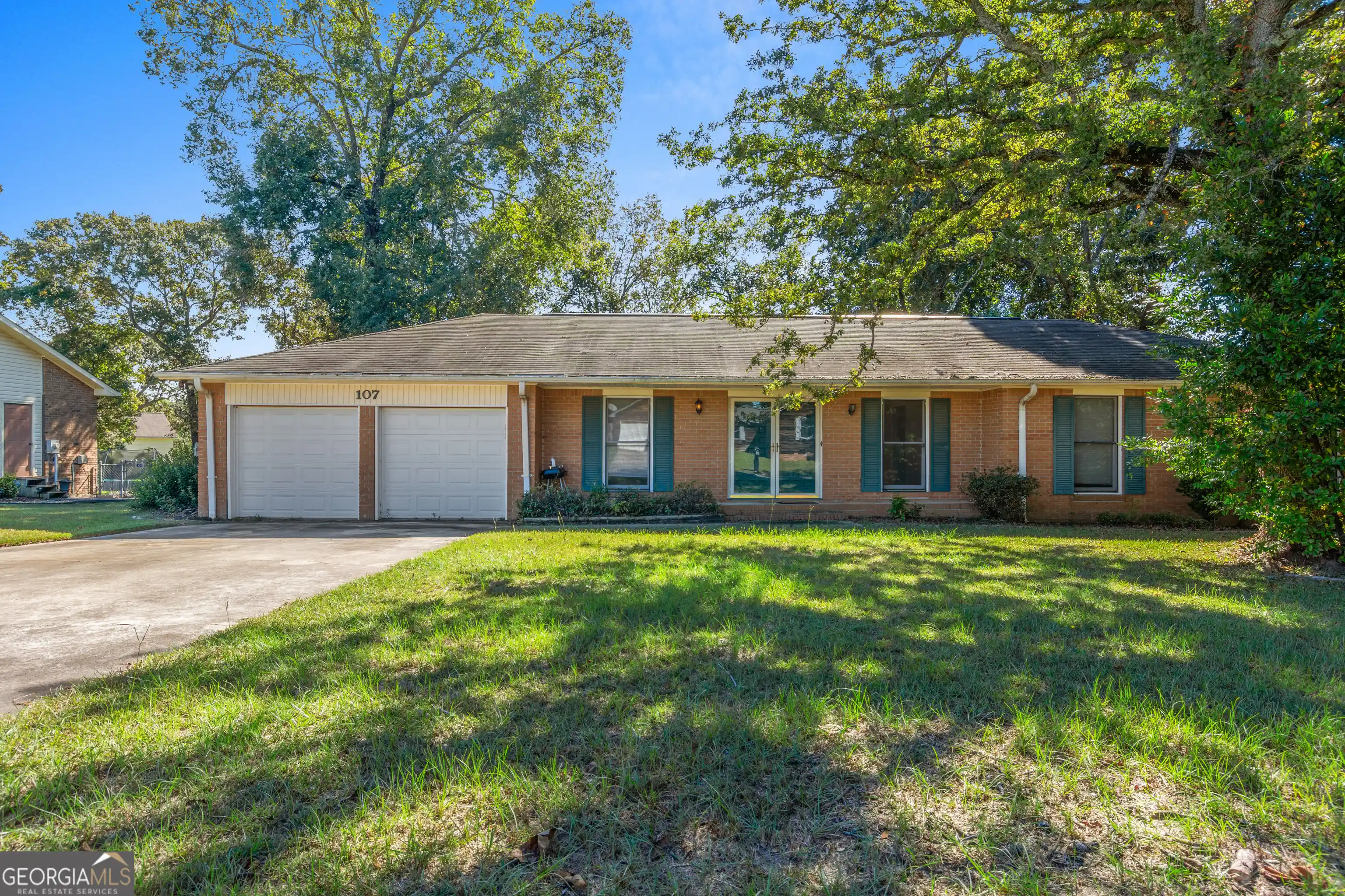 Photo 1 of Sale Pending at 107 Springwood Dr, Warner Robins, GA 31088 | MLS# 10868473 | Listing updated on 2026-10-19