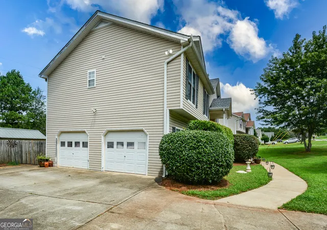 Photo 3 of Single family home for sale at 168 Oakview Dr, Dallas, GA 30157 | MLS# 10818083 | Listing updated on 2026-09-18