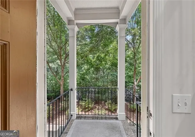 4th image of 11 High Gate Trl, Decatur, GA 30030 | MLS# 10792308