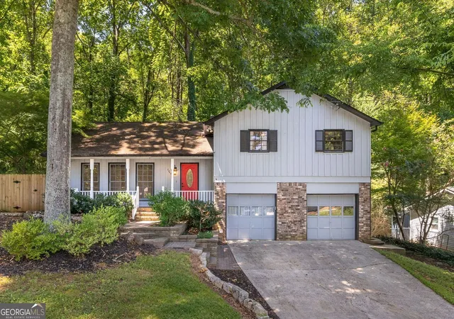 Photo 1 of Single family home for sale at 2845 Wood Forest, Marietta, GA 30066 | MLS# 10833446 | Listing updated on 2026-09-28
