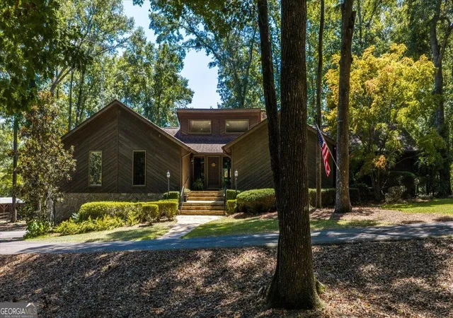 Photo 1 of Sale Pending at 7576 Lakewood Dr, Macon, GA 31220 | MLS# 10834463 | Listing updated on 2026-09-02