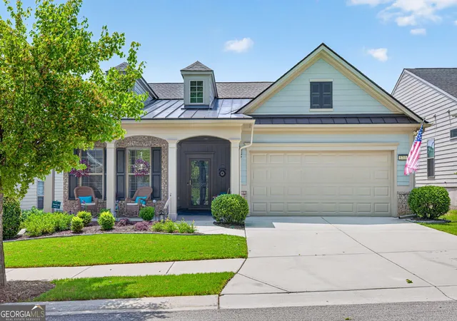 Photo 2 of Single family home for sale at 5711 Sierra Bend Wy, Hoschton, GA 30548 | MLS# 10814699 | Listing updated on 2026-09-15