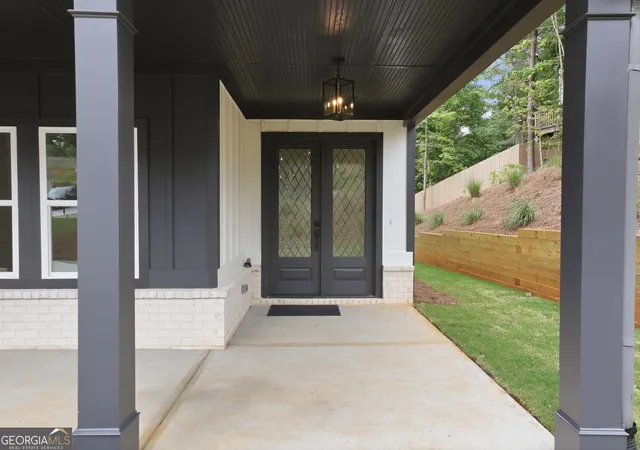 Photo 3 of Single family home for sale at 4813 River Btm Dr, Gainesville, GA 30507 | MLS# 10809440 | Listing updated on 2026-10-06