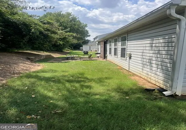 Photo 8 of Single family home for sale at 3537 Saddle Creek Lane, Ellenwood, GA 30294 | MLS# 10833895 | Listing updated on 2026-09-10