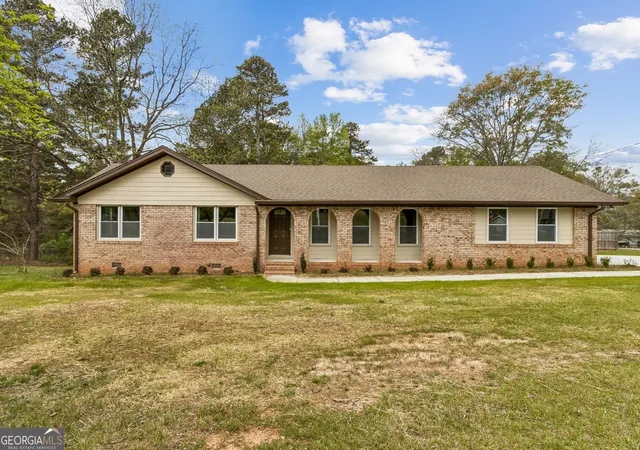 1st image of 2526 Hamill Dr, Buford, GA 30519 | MLS# 10824518