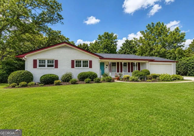 3rd image of 4875 Five Forks Trickum Rd Sw, Lilburn, GA 30047 | MLS# 10814539