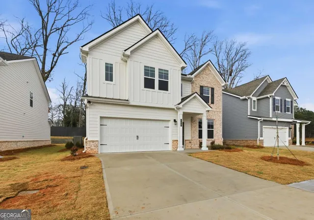 Photo 3 of Sale Pending at 113 St Annes Pl, Covington, GA 30016 | MLS# 10804631 | Listing updated on 2026-08-20
