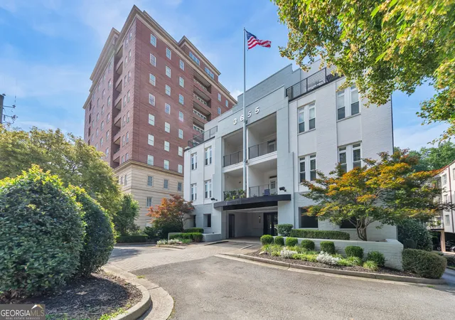 Photo 2 of Condo for sale at 3655 Peachtree Rd Ne #101, Atlanta, GA 30319 | MLS# 10805303 | Listing updated on 2026-09-14