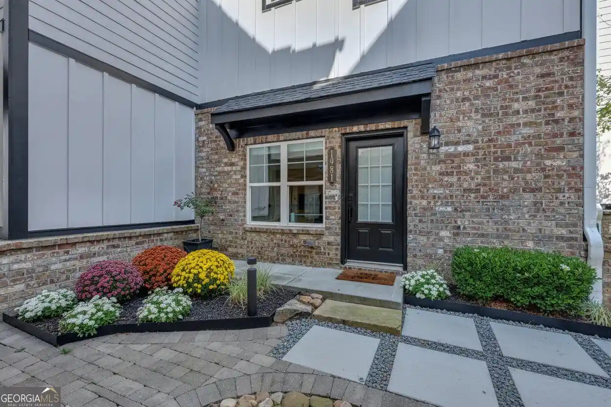 Photo 1 of Townhouse for sale at 1981 Sea Cvs Point Nw, Atlanta, GA 30318 | MLS# 10873489 | Listing updated on 2026-10-29
