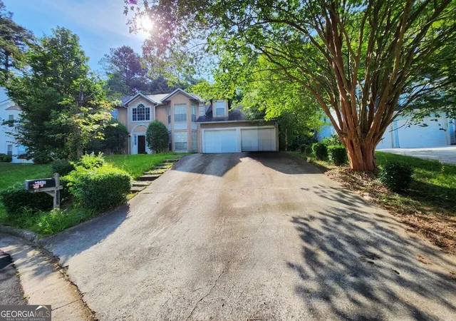 Photo 1 of Single family home for sale at 7155 Lone Oak Tr, Lithonia, GA 30058 | MLS# 10814535 | Listing updated on 2026-09-11