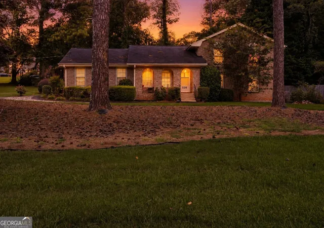 1st image of 528 Old Tucker Rd, Stone Mountain, GA 30087 | MLS# 10806859