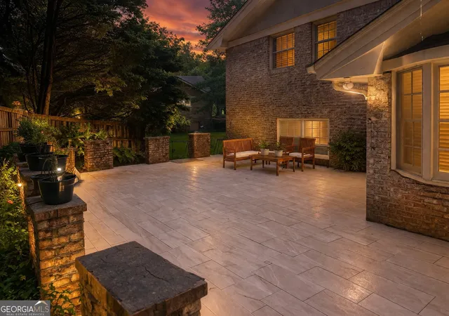 2nd image of 528 Old Tucker Rd, Stone Mountain, GA 30087 | MLS# 10806859