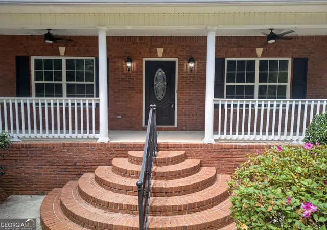 Photo 3 of Single family home for sale at 276 Harbour Shores Dr, Jackson, GA 30233 | MLS# 10832954 | Listing updated on 2026-09-17