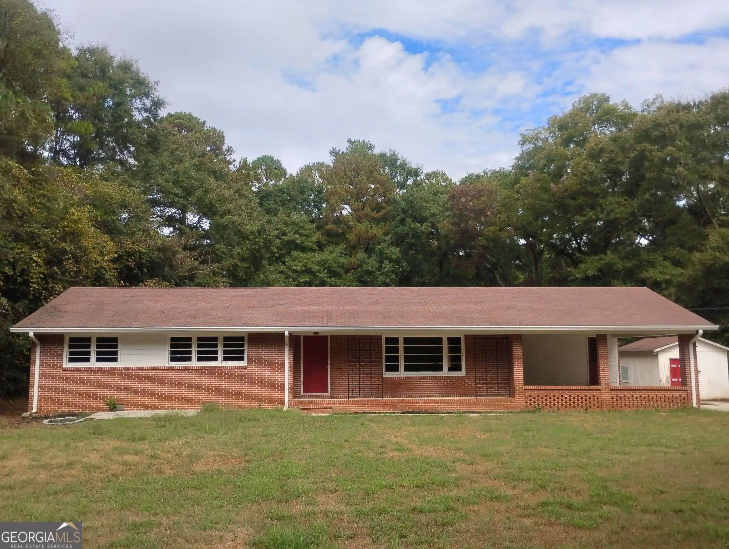 Single family home for sale at 318 W Main St, Rutledge, GA 30663 | MLS# 10867831