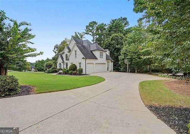 Photo 4 of Single family home for sale at 1367 Winborn Cir Nw, Kennesaw, GA 30152 | MLS# 10828557 | Listing updated on 2026-09-02