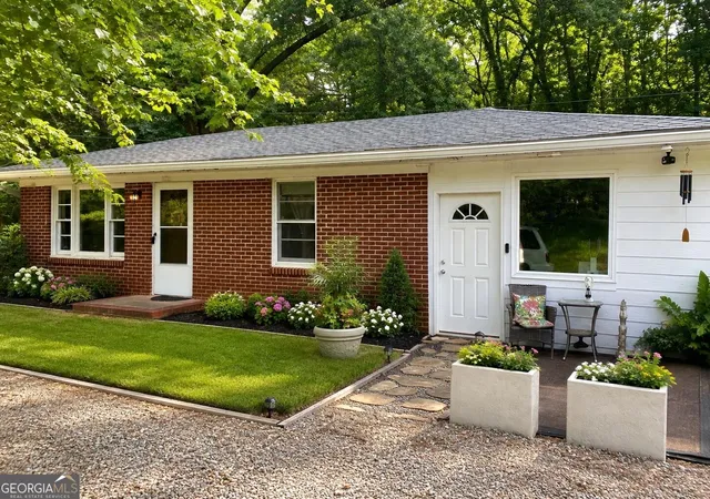 Photo 1 of Single family home for sale at 1360 Tallassee Rd, Athens, GA 30606 | MLS# 10836368 | Listing updated on 2026-09-14