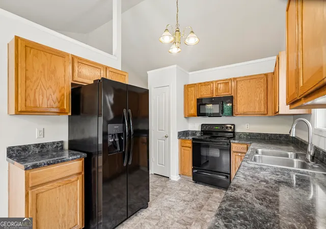 Homes for sale in Douglasville, GA | 6550 Snowbird Ln, Douglasville, GA 30134 | MLS# 10799307