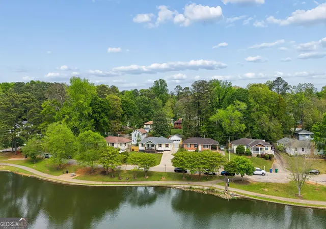 5th image of 1964 E Lakeside Dr, Decatur, GA 30032 | MLS# 10733202