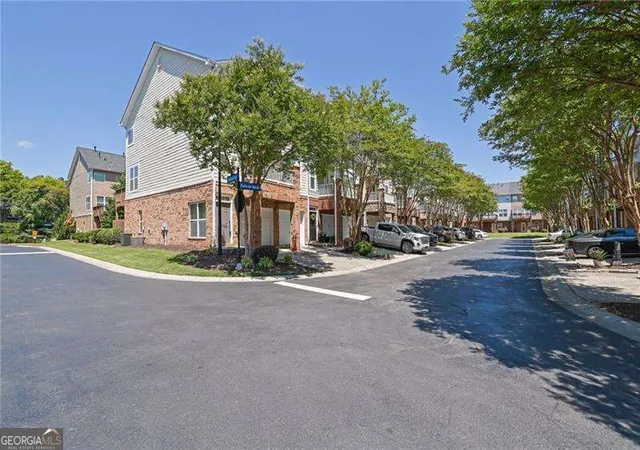2nd image of 14000 Portside Bnd, Alpharetta, GA 30004 | MLS# 10813952