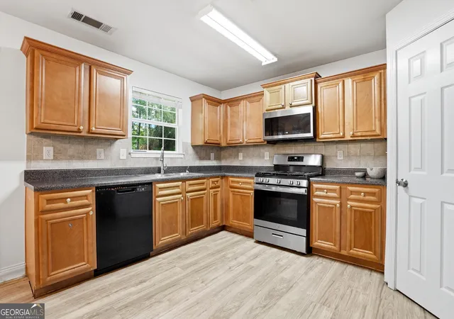 Photo 4 of Single family home for sale at 209 Randy Way, Dallas, GA 30132 | MLS# 10772730 | Listing updated on 2026-09-03