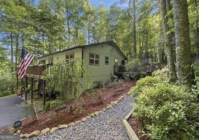 Photo 3 of Single family home for sale at 52 Hamilton Cir, Blairsville, GA 30512 | MLS# 10797868 | Listing updated on 2026-09-18
