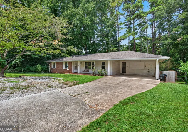 image of 210 Cumming St, Alpharetta, GA 30009 | MLS# 10799748