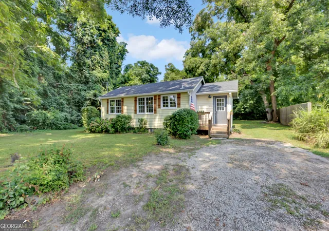 3rd image of 131 S Johnson St, Newborn, GA 30056 | MLS# 10817784