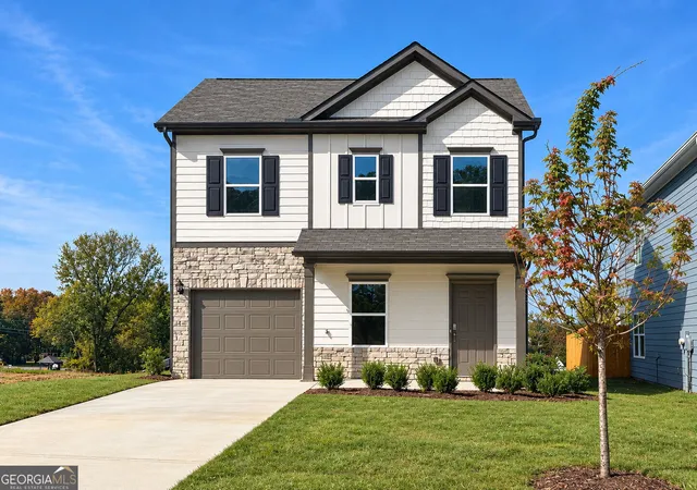 Single family home for sale at 21 Cove Ln, Ringgold, GA 30736 | MLS# 10827461