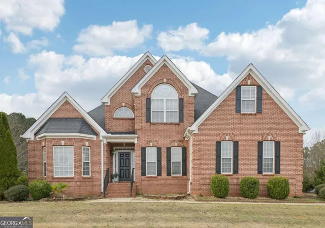 1st image of 400 Kyle Ct, Fayetteville, GA 30215 | MLS# 10782526