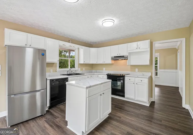 2nd image of 2321 Murdock Rd, Marietta, GA 30062 | MLS# 10818442
